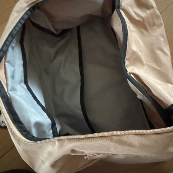Adidas Defender 5 Small Duffel/Gym Bag - Picture 8 of 10